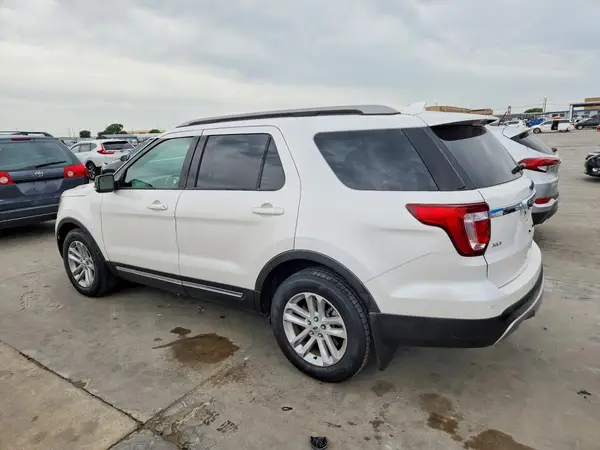 1FM5K7D8XHGD16710 2017 FORD EXPLORER - Image 2