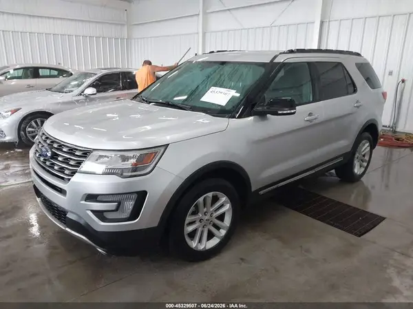 1FM5K7D8XHGE10893 2017 FORD EXPLORER - Image 2