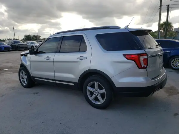 1FM5K7D8XJGA30412 2018 FORD EXPLORER - Image 2
