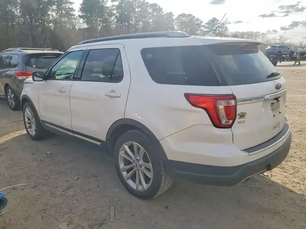 1FM5K7D8XJGA51941 2018 FORD EXPLORER - Image 2