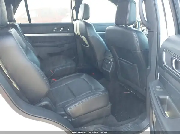 1FM5K7D8XJGA63202 2018 FORD EXPLORER - Image 8