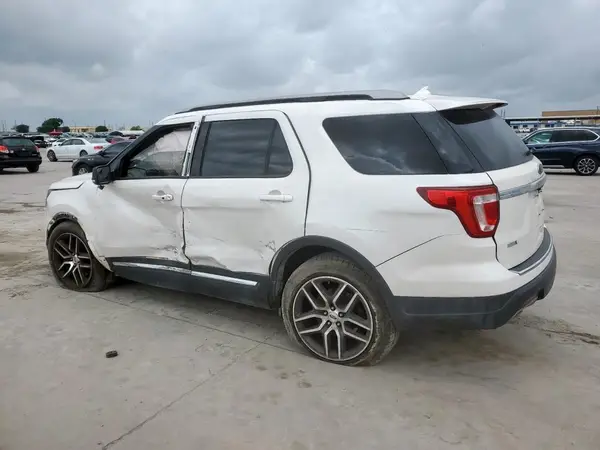 1FM5K7D8XJGC54456 2018 FORD EXPLORER - Image 2