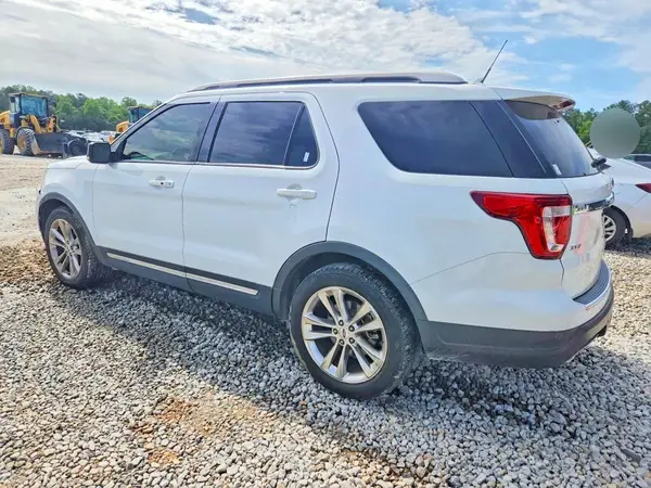 1FM5K7D8XJGC72942 2018 FORD EXPLORER - Image 2
