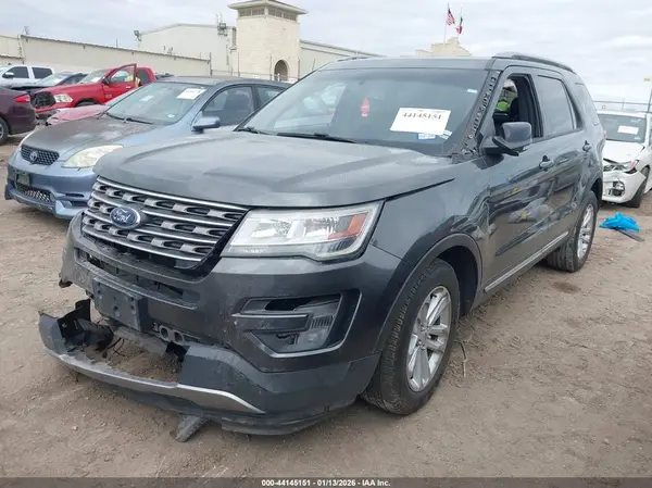 1FM5K7DH0HGE10885 2017 FORD EXPLORER - Image 2