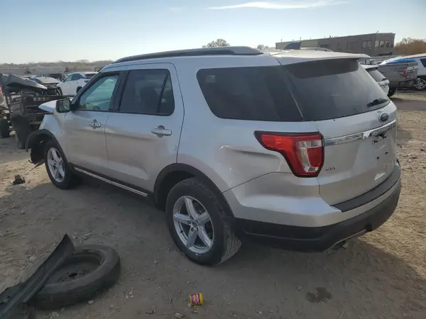 1FM5K7DH0JGA40186 2018 FORD EXPLORER - Image 2