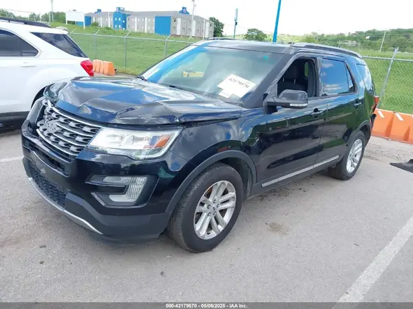 1FM5K7DH1HGC10307 2017 FORD EXPLORER - Image 2