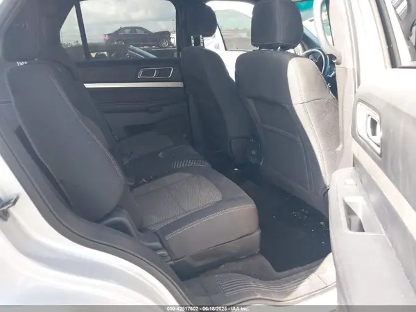 1FM5K7DH2HGA66783 2017 FORD EXPLORER - Image 8