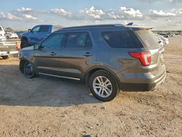 1FM5K7DH2HGB90326 2017 FORD EXPLORER - Image 2