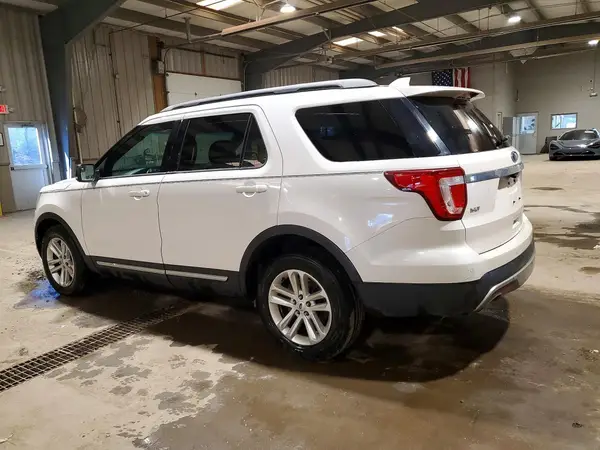 1FM5K7DH3HGA26468 2017 FORD EXPLORER - Image 2