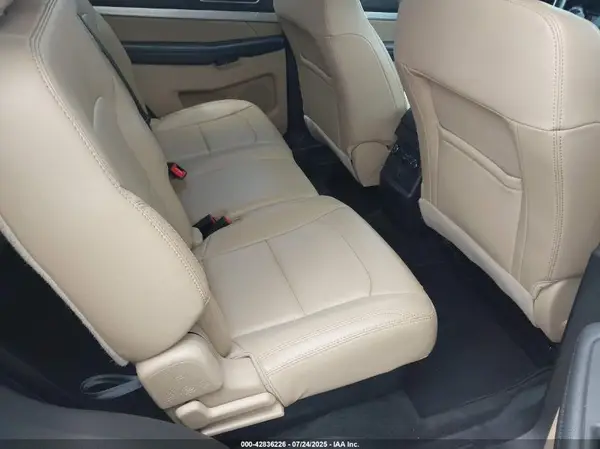 1FM5K7DH3HGB76225 2017 FORD EXPLORER - Image 8