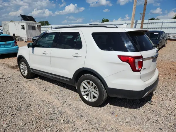 1FM5K7DH4HGA98926 2017 FORD EXPLORER - Image 2