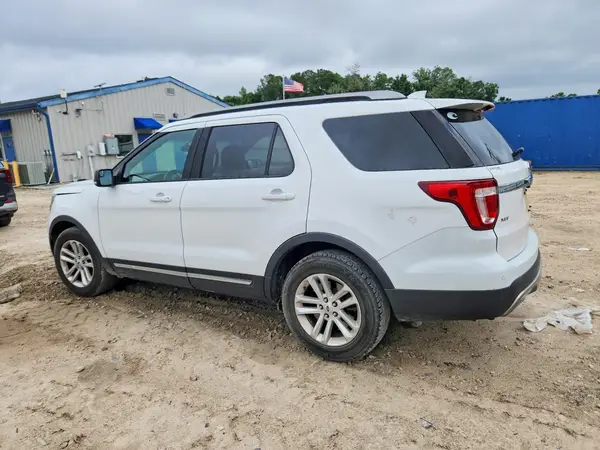1FM5K7DH4HGB12839 2017 FORD EXPLORER - Image 2