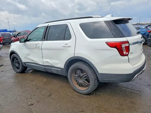 1FM5K7DH4HGB44495 2017 FORD EXPLORER - Image 2