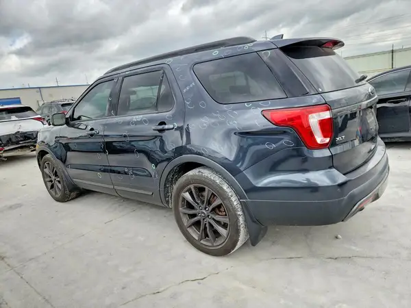 1FM5K7DH4HGC31846 2017 FORD EXPLORER - Image 2