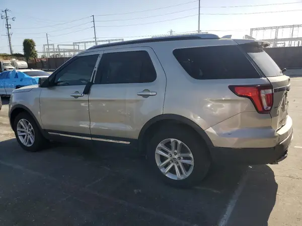 1FM5K7DH5HGB21940 2017 FORD EXPLORER - Image 2