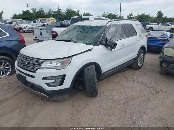 1FM5K7DH5HGB30346 2017 FORD EXPLORER - Image 2