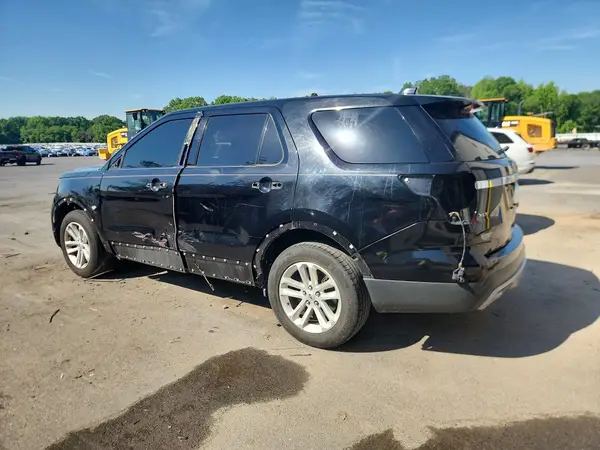 1FM5K7DH6HGC64556 2017 FORD EXPLORER - Image 2