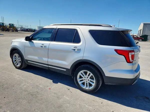 1FM5K7DH7HGD20696 2017 FORD EXPLORER - Image 2
