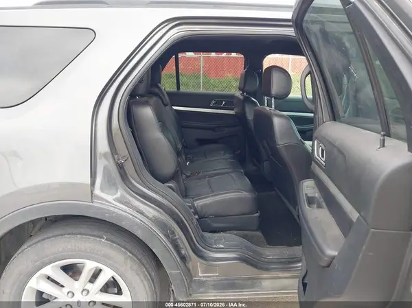 1FM5K7DH8HGA37871 2017 FORD EXPLORER - Image 8