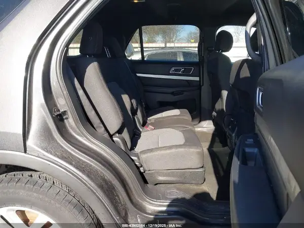 1FM5K7DH8HGA78520 2017 FORD EXPLORER - Image 8