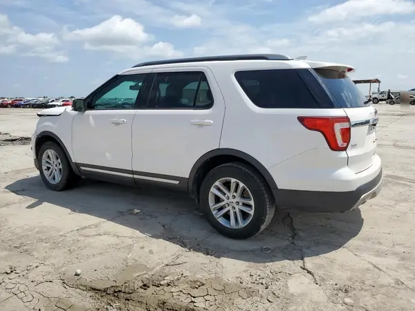 1FM5K7DH8HGE37235 2017 FORD EXPLORER - Image 2