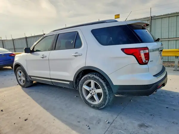 1FM5K7DH8JGB78350 2018 FORD EXPLORER - Image 2
