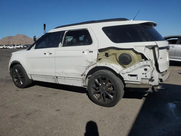 1FM5K7DH8JGB79689 2018 FORD EXPLORER - Image 2
