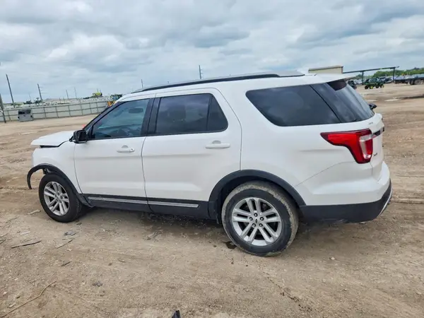1FM5K7DH9GGC30562 2016 FORD EXPLORER - Image 2