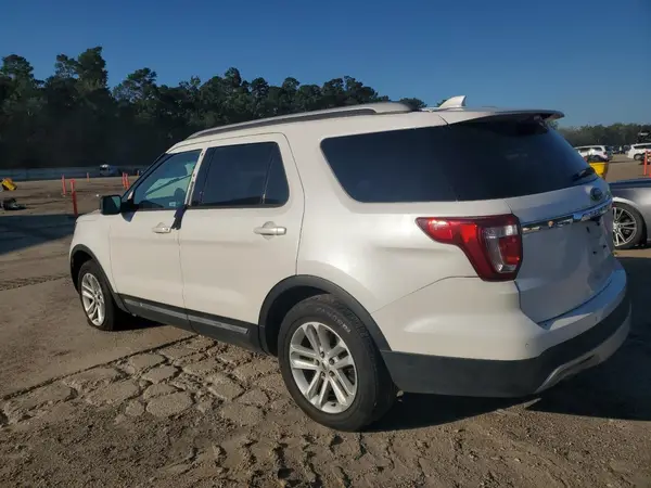 1FM5K7DH9HGC29512 2017 FORD EXPLORER - Image 2