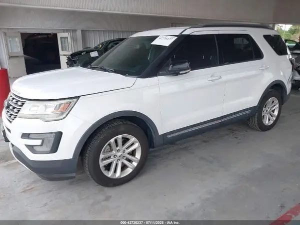 1FM5K7DHXHGB38068 2017 FORD EXPLORER - Image 2