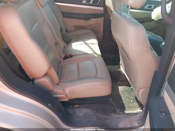1FM5K7DHXHGB78814 2017 FORD EXPLORER - Image 8