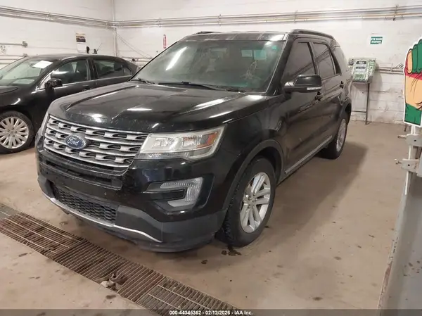 1FM5K7DHXHGC84115 2017 FORD EXPLORER - Image 2
