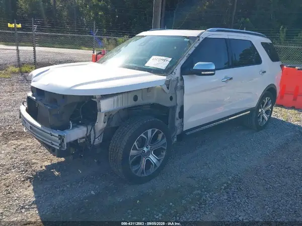 1FM5K7F80KGA26805 2019 FORD EXPLORER - Image 2