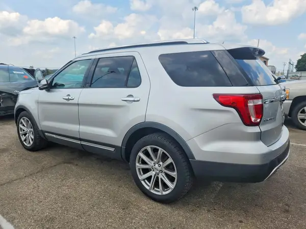 1FM5K7F81HGC37035 2017 FORD EXPLORER - Image 2
