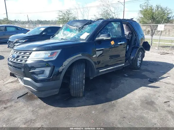 1FM5K7F81HGC38427 2017 FORD EXPLORER - Image 2