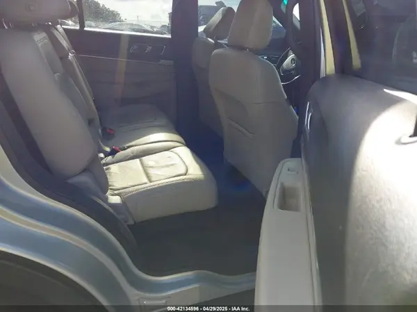 1FM5K7F81JGA70102 2018 FORD EXPLORER - Image 8