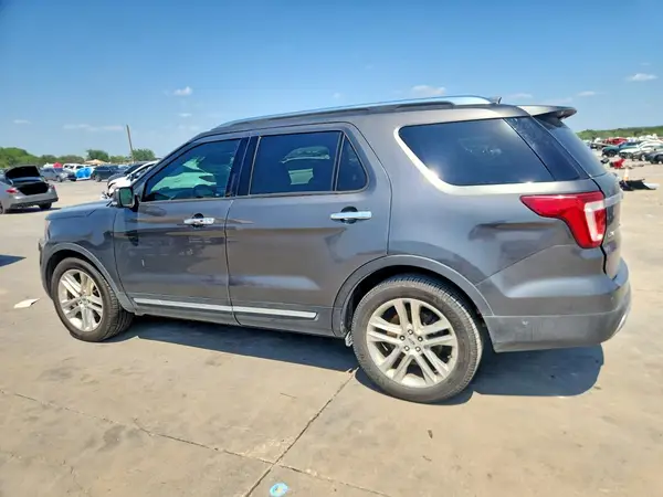 1FM5K7F82HGD16729 2017 FORD EXPLORER - Image 2