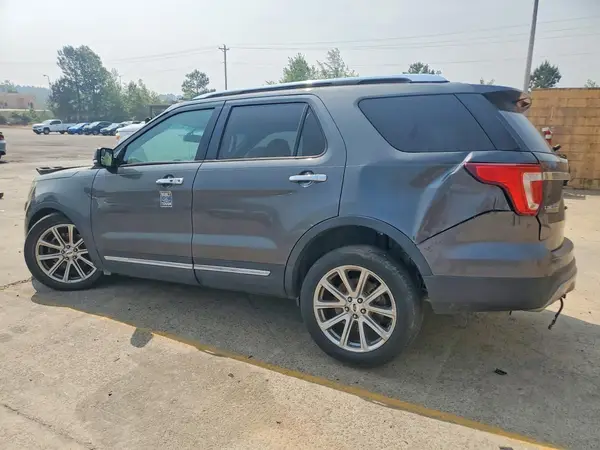 1FM5K7F82HGD22143 2017 FORD EXPLORER - Image 2