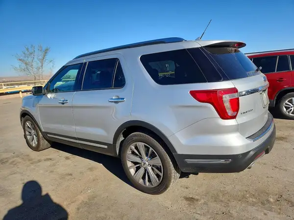 1FM5K7F82JGB67230 2018 FORD EXPLORER - Image 2