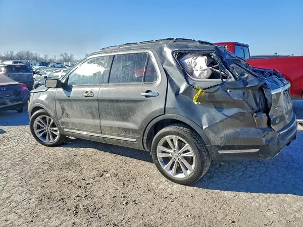 1FM5K7F82JGC80322 2018 FORD EXPLORER - Image 2