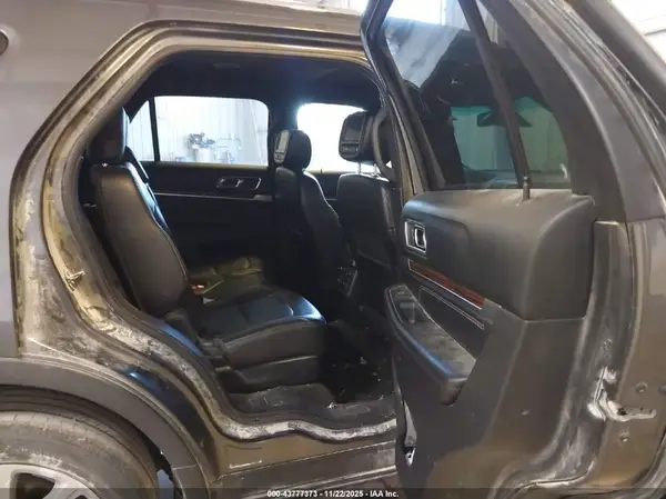 1FM5K7F83HGB68929 2017 FORD EXPLORER - Image 8
