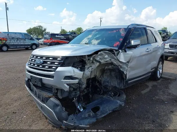 1FM5K7F83HGD63672 2017 FORD EXPLORER - Image 2