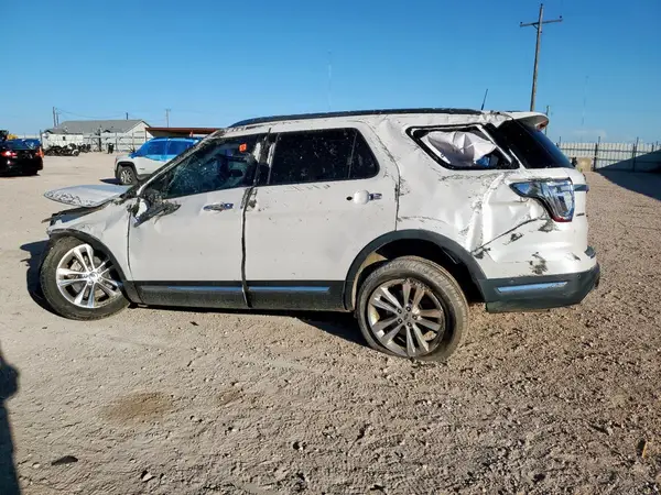 1FM5K7F83JGC70270 2018 FORD EXPLORER - Image 2