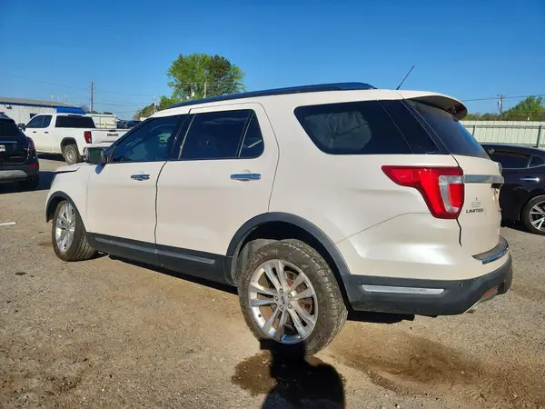 1FM5K7F83KGA88439 2019 FORD EXPLORER - Image 2