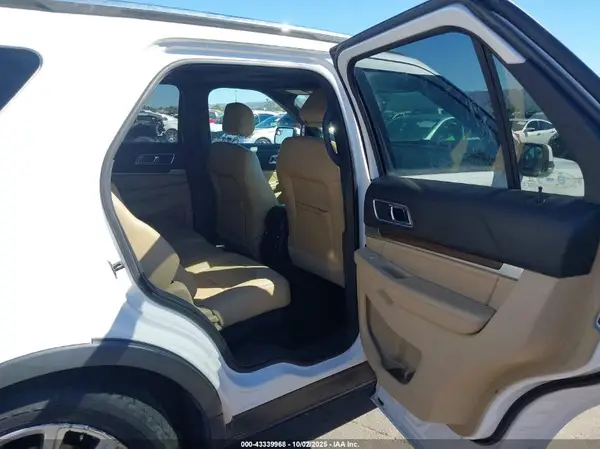 1FM5K7F85HGC23459 2017 FORD EXPLORER - Image 8