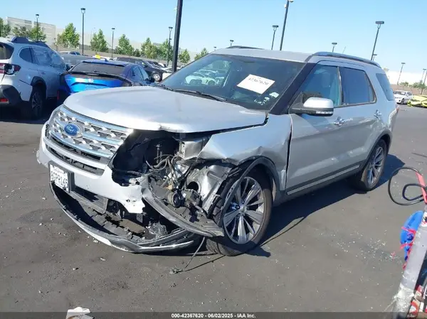 1FM5K7F85JGB10889 2018 FORD EXPLORER - Image 2