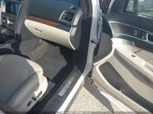 1FM5K7F85JGB78030 2018 FORD EXPLORER - Image 2