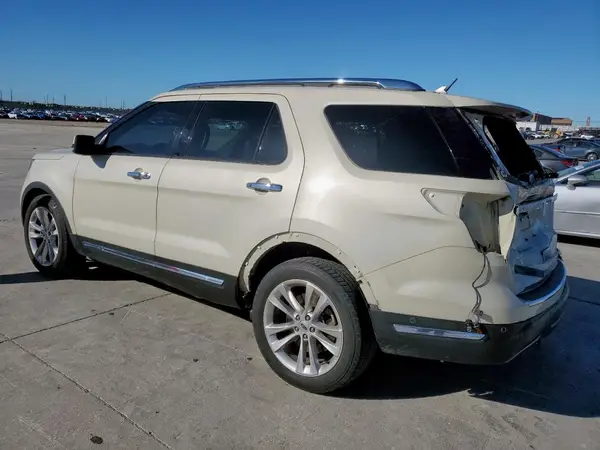 1FM5K7F85JGC68956 2018 FORD EXPLORER - Image 2