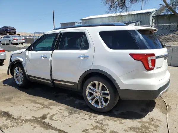1FM5K7F86HGE10628 2017 FORD EXPLORER - Image 2