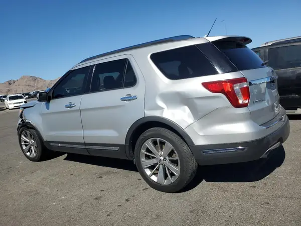 1FM5K7F86JGA69768 2018 FORD EXPLORER - Image 2